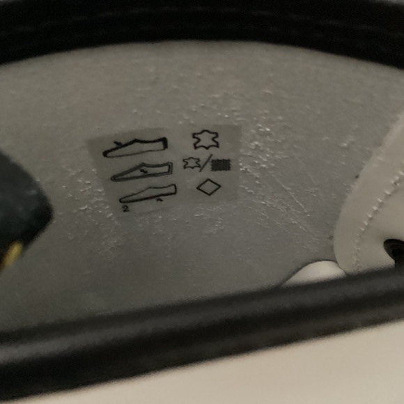 Dr. Martens 1460 W Boot (Women) 9US/ 40EU - Picture 4 of 9